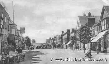 Snapshot of how Epping looked 100 years ago featuring Thatched House