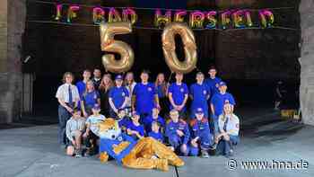 Jugendfeuerwehr Bad Hersfeld feiert: Festakt in der Stiftsruine, Zeltlager in Kalkobes - hna.de
