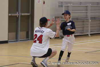Red Deer U18 CarStar Braves give back to the community, hold a baseball clinic - Red Deer Advocate