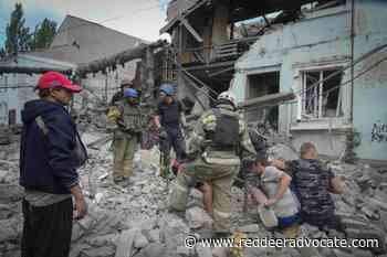 As Russia presses assault, Ukraine given possible path to EU - Red Deer Advocate