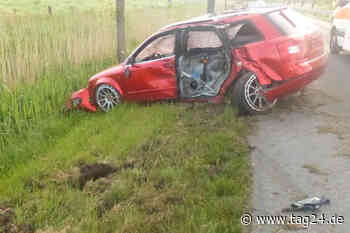 Cuxhaven: Suff-Fahrer (31) kracht ohne Führerschein in Graben - TAG24