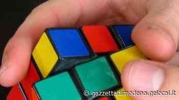 Carpi. Il 16enne Giacomo organizza i campionati del cubo di Rubik - La Gazzetta di Modena