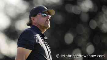 Hadwin leads US Open as McIlroy makes statement with clubs - Lethbridge News Now