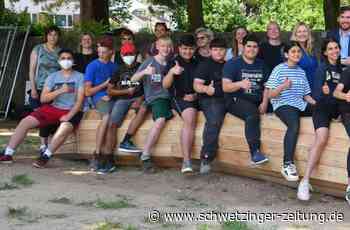 Eine Schlange zum Sitzen und Spielen - Eppelheim - Nachrichten und Informationen - Schwetzinger Zeitung