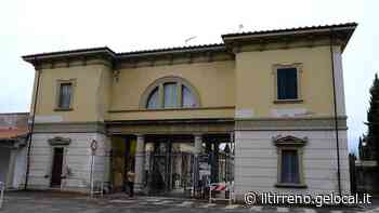 «Prima del parco della vita si pensi al cimitero» - Il Tirreno