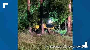 Man dies after crashing into tree in Isle of Wight County
