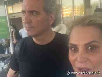 "Una vergogna". L'ira di Simona Ventura per il volo cancellato