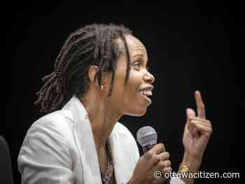 Singer Kellylee Evans tells teen wellness fair lightning strike gave her a superpower: resilience