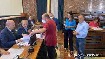 Messina, clamorosi ritardi dei risultati elettorali. La proclamazione di Basile slitta a domani FOTO - Gazzetta del Sud