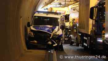 Jena: Crash im Jadgberg-Tunnel! Polizeiautos kollidieren - Thüringen24