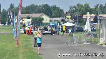 Scontro in volo a cento metri da terra Muoiono due paracadutisti esperti - il Resto del Carlino