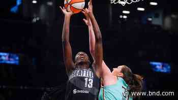 Bird’s late 3 seals Storm win in her New York finale - Belleville News-Democrat