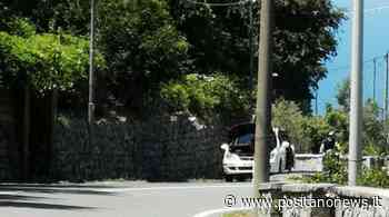 Piano di Sorrento: NCC con motore fuso fermo in strada, attenzione verso i Colli di San Pietro - Positanonews - Positanonews