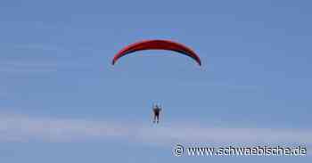 Ravensburg/Vorarlberg: Gleitschirmflieger muss notlanden - Schwäbische