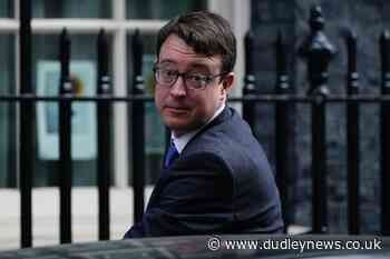 No 'inflation-busting' pay rise for public sector workers, Treasury says - Dudley News