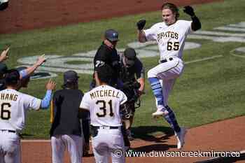 Suwinski hits 3 HRs, Pirates beat Giants 4-3 - Dawson Creek Mirror