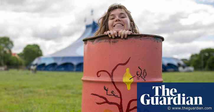 ‘What more fun can you have in a field?’: the bin painters of Glastonbury
