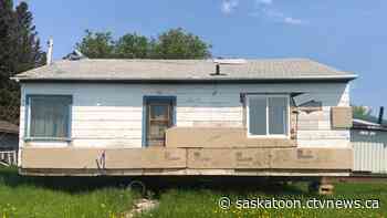 Sask. RCMP search for house stolen during transport