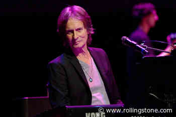 Brett Tuggle, Fleetwood Mac and David Lee Roth Band Keyboardist, Dead at 70