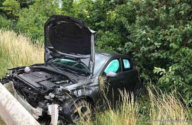 POL-PDTR: schwerer Verkehrsunfall mit verletztem PKW-Fahrer auf der B51 - Vollsperrung der Fahrbahn in Richtung Trier