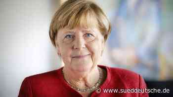 Angela Merkel allein im Dom - Panorama - Süddeutsche Zeitung - SZ.de