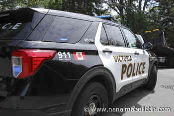 Man arrested at gunpoint after one Victoria driver reports another waved handgun at him