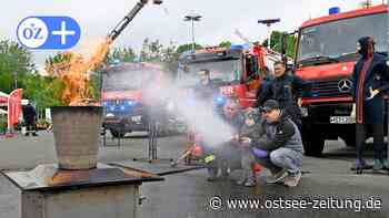 Stralsund: Technikschau, Praxisübungen und Tatüta auf der Blaulichtmeile - Ostsee Zeitung