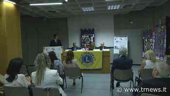 Lions Club Tito Schipa ospita il professor razzante per discutere su “Le trappole della rete e le armi del diritto”. - TeleRama News