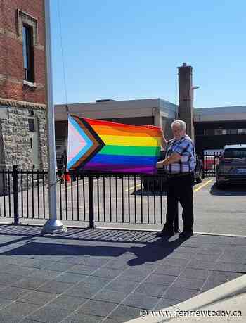 Rainbow Flag raised to Arnprior crowd - renfrewtoday.ca