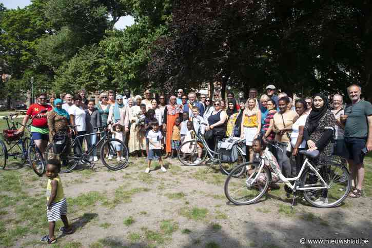 Vrijwilligers helpen 27 cursisten aan fietsdiploma