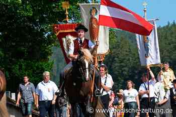 Eulogi-Parade mit 117 Pferden - Lenzkirch - Badische Zeitung