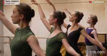 Ukraine's Kyiv City Ballet rehearses Tchaikovsky's "Swan Lake" in central Paris - Casper Star-Tribune