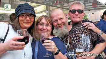 Schwarzenbek: Weinfest lockt mehr als 2000 Gäste in die Europastadt - Hamburger Abendblatt