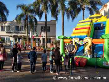 Notícias | Notícias: jacutinga-domingo-de-praca-ruas-de-brincar-envolveu-as-criancas-do-municipio - Jornal Bom Dia