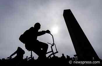 Student loan forgiveness won't solve anything - Santa Barbara News-Press