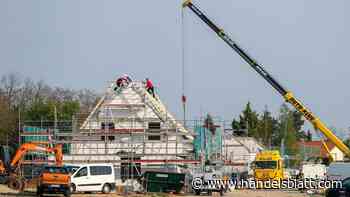 Stimmungsumfrage: Am Immobilienmarkt rechnen Experten mit sinkenden Preisen