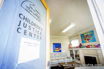 Children's Justice Center volunteers help put young abuse victims at ease - Daily Herald