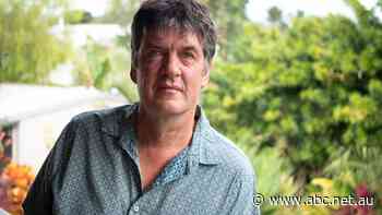 'Qantas's brand is very, very tarnished': Travellers suffering through disruptions as industry scrambles to find workers