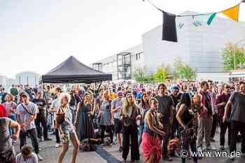 B-Side feiert „Zurück für die Zukunft“