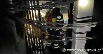 Freilassing: Feuerwehr rettet Bewohner aus brennendem Haus - SALZBURG24