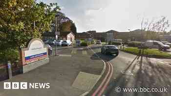 'Frustration' over on-going closure of Solihull Hospital's minor injuries unit - bbc.co.uk