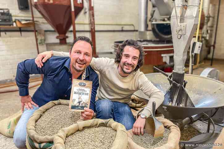 Bekende schlagerzanger matcht nieuw nummer aan eigen koffie van Aalsterse makelij: “Allerlekkerste van de wereld”