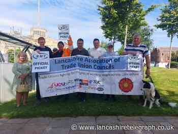 National rail strikes: Picketing workers in Blackburn touched by support