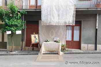 Tornano le processioni del Corpus Domini a Mirto, Capri Leone e Floresta. Le foto - 98Zero.com