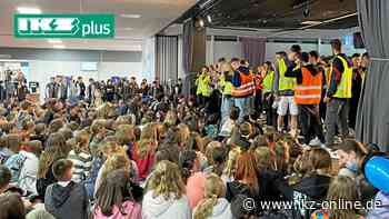 Abi-Sturm am MGI in Iserlohn: „Abi-Vegas“ in der Pausenhalle - IKZ News