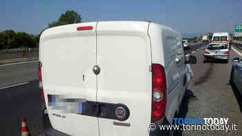 Incidente in tangenziale a Moncalieri: tamponamento fra due auto, un ferito - TorinoToday