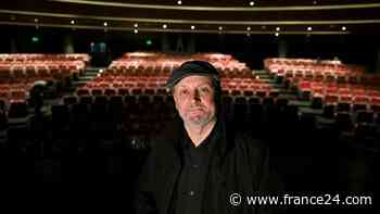 Cineasta Campanella le devuelve un teatro a Buenos Aires - FRANCE 24 Español