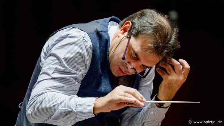 Nachfolger von Christian Thielemann: Staatskapelle Dresden wünscht sich Daniele Gatti als neuen Chefdirigenten - DER SPIEGEL