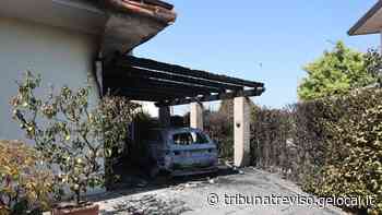 Fiamme dal barbecue a Villorba: distrutti un portico e una Mercedes Glk - La Tribuna di Treviso