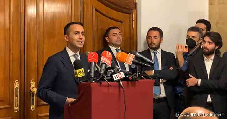 Di Maio rinnega i 5 stelle e aggiunge un altro partitino al centro: “No agli estremismi e ai populismi. E uno non vale l’altro”